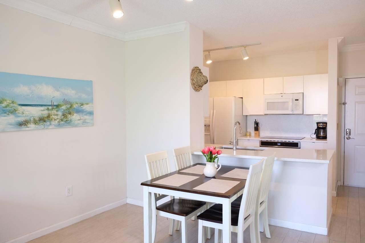 720 S Sapodilla Avenue, Unit 514, West Palm Beach, FL 33401 Photo