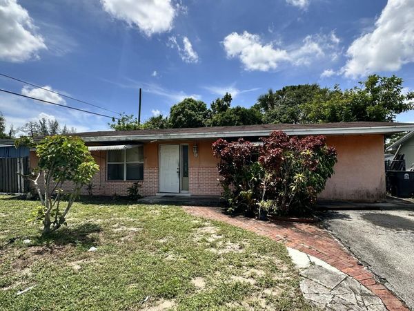 5612 Souchak Drive, West Palm Beach, FL 33413