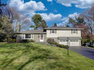 68 Hillcrest Drive , Penfield, NY 14526