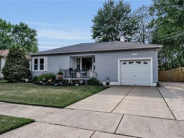 250 Roncroff Drive, North Tonawanda, NY 14120