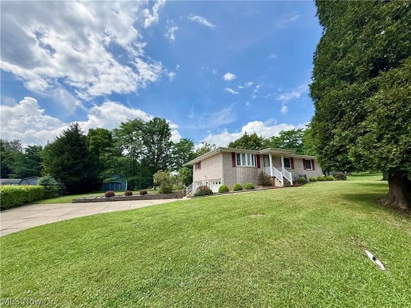 101 Diane Street , New Cumberland, WV 26047