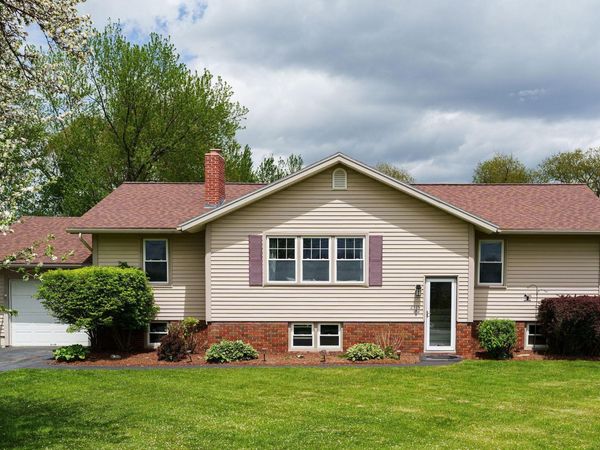 2515 Mountain View Road, Williston, VT 05495