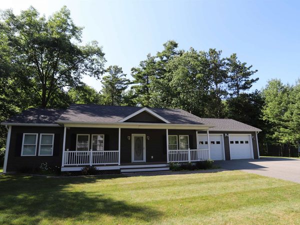 43 Cherry Lane, Newport City, VT 05855