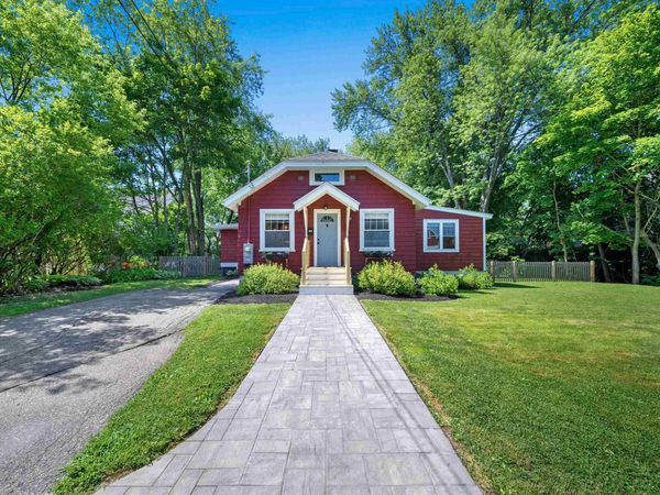 22 1/2 Baker Street, Dover, NH 03820
