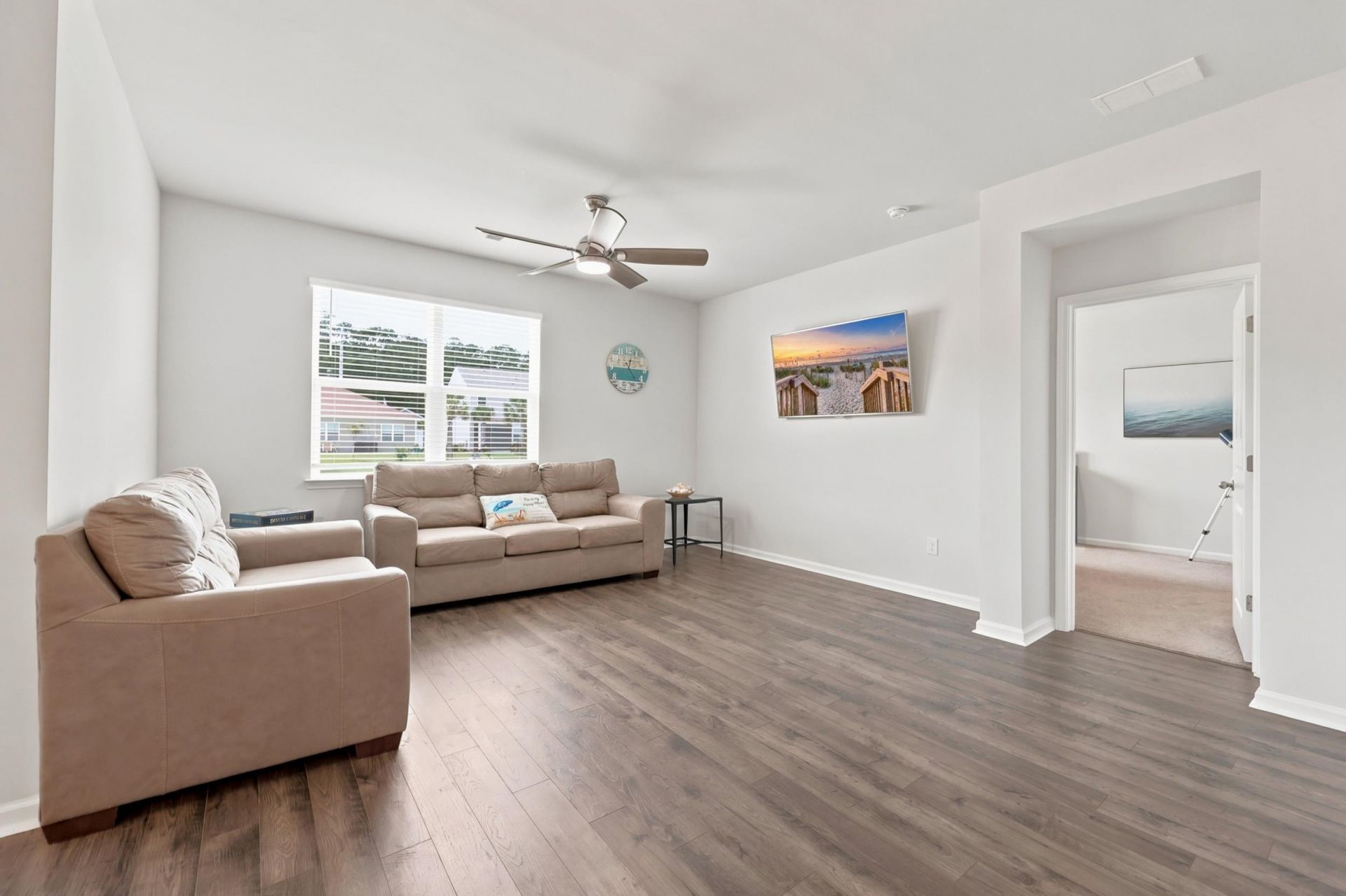 2556 Orion Loop Photo 6