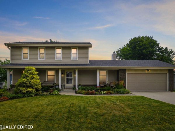 1822 Prairie Street, Grinnell, IA 50112
