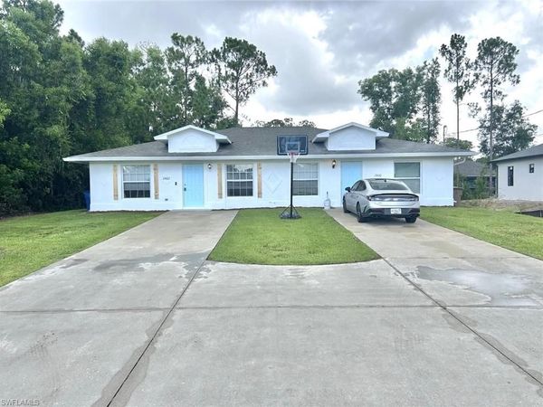 2422 Joe AVE S, LEHIGH ACRES, FL 33973