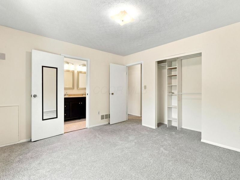 682 Hines Road, Columbus, OH 43230 Photo 15