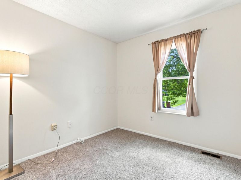 682 Hines Road, Columbus, OH 43230 Photo 18