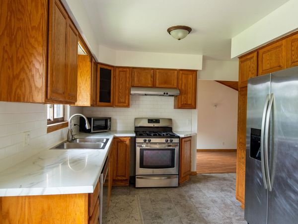 905 Flora Lane, Madison, WI 53714