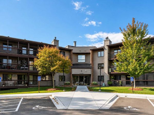 4300 Trenton Lane N, Unit 307, Plymouth, MN 55442