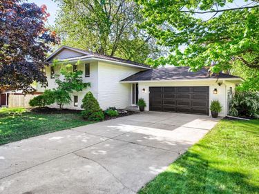 503 Highland Drive, Chanhassen, MN 55317