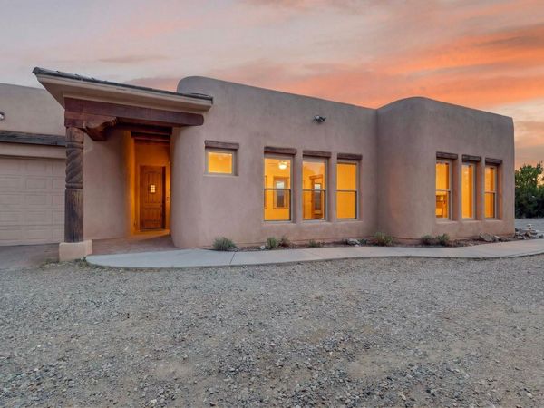 45 Duke Road, Edgewood, NM 87015