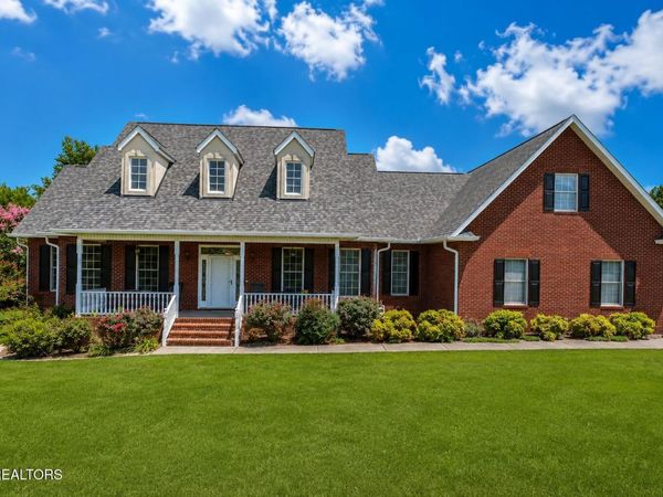 190 Williamsburg Drive, Lenoir City, TN 37772