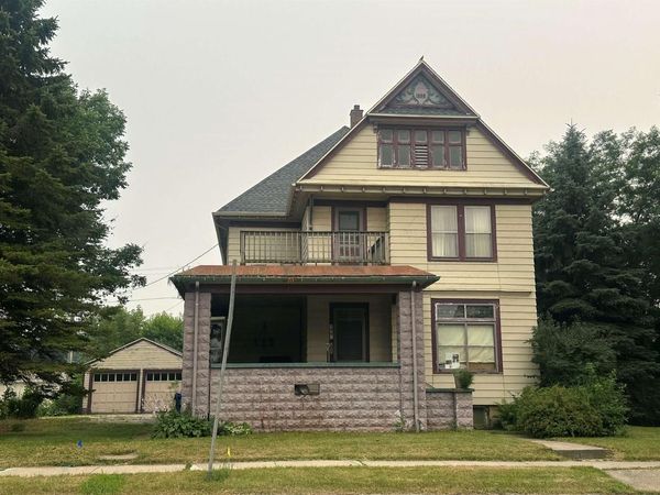 158 E MAIN STREET, Hortonville, WI 54944