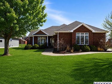 1682 Deer Run, Fremont, NE 68025