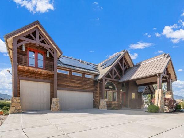 6438 E SUMMIT CV , Huntsville, UT 84317
