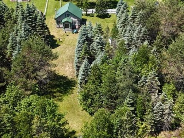 7104 M-117, Engadine, MI 49827