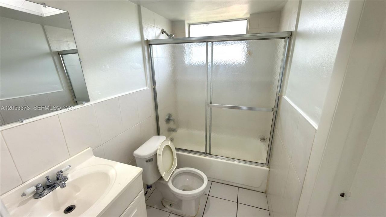 1370 NE 119th St , Unit 137021, Miami, FL 33161 Photo