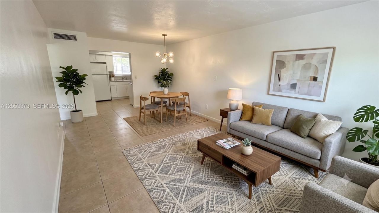1370 NE 119th St , Unit 137021, Miami, FL 33161 Photo