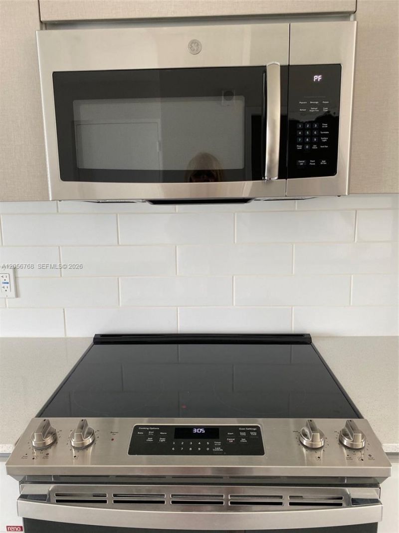 2505 NE 193rd St , Unit 4208, Miami, FL 33180 Photo