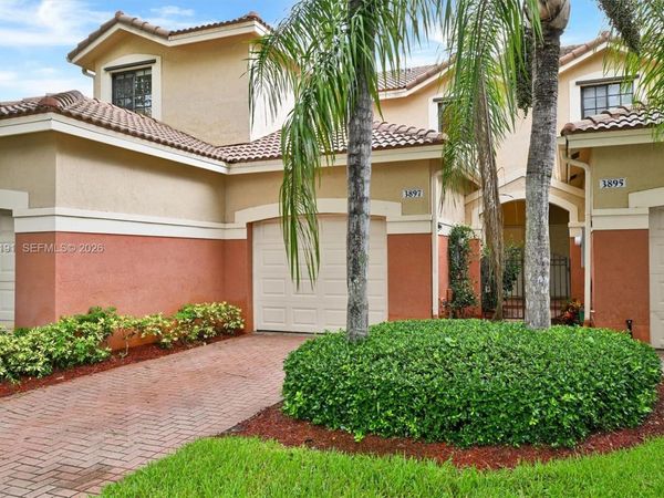 3897 Tree Top Dr, Weston, FL 33332