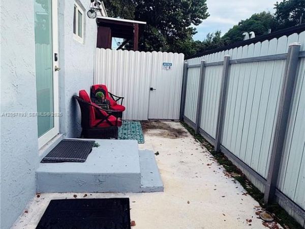 1558 NW 103rd St , Unit Efficiency, Miami, FL 33147