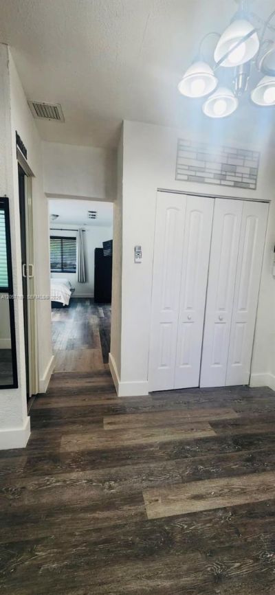 1558 NW 103rd St , Unit Efficiency, Miami, FL 33147 Photo