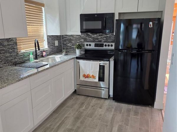3048 E Sunrise Lakes Dr, Unit 421, Sunrise, FL 33322