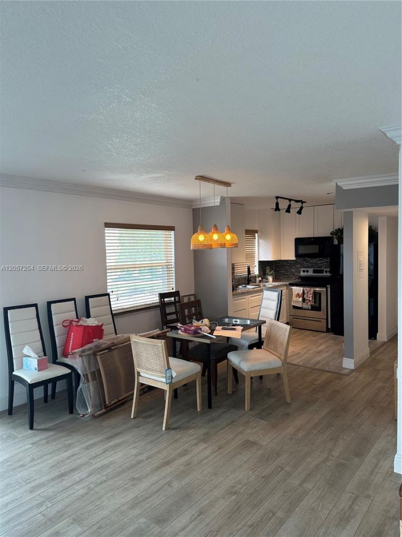 3048 E Sunrise Lakes Dr, Unit 421, Sunrise, FL 33322 Photo