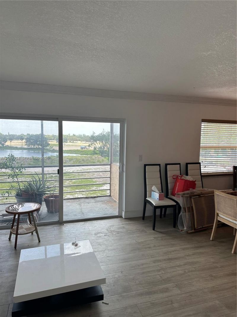 3048 E Sunrise Lakes Dr, Unit 421, Sunrise, FL 33322 Photo