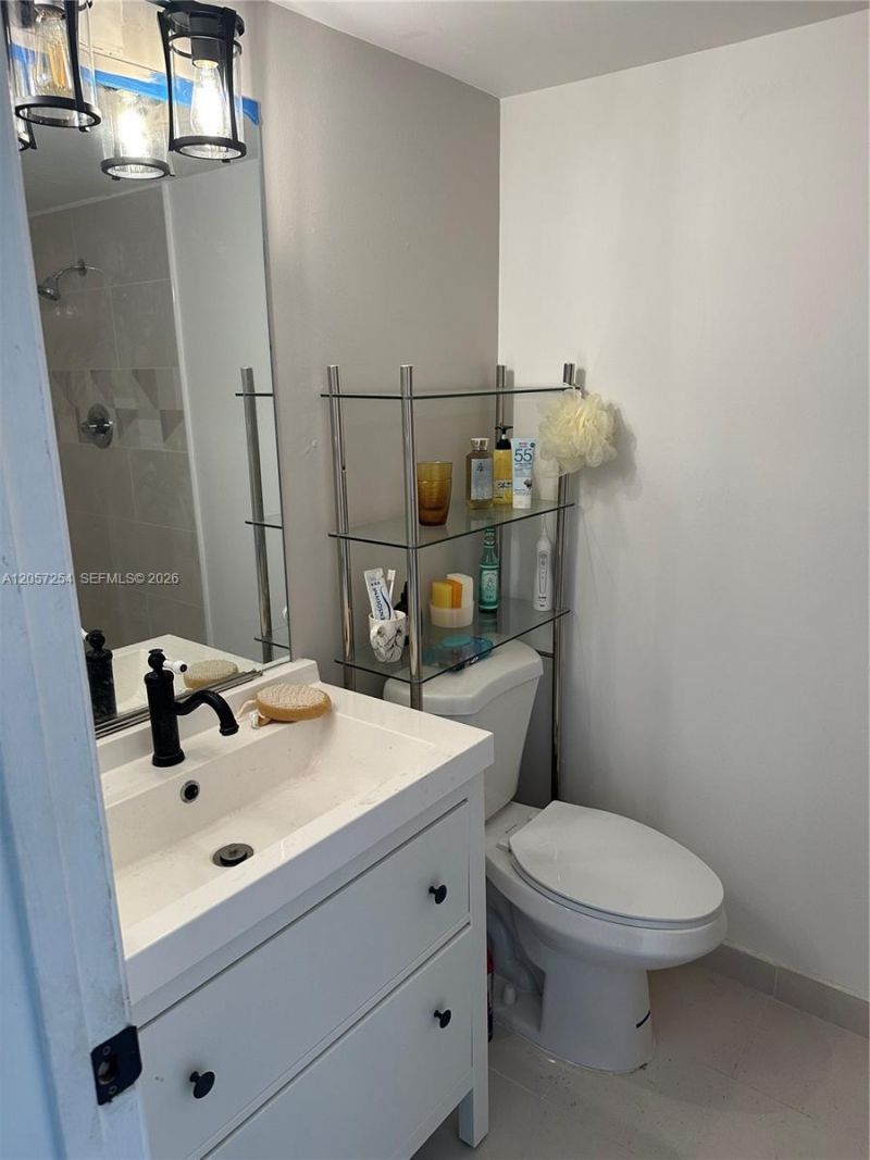 3048 E Sunrise Lakes Dr, Unit 421, Sunrise, FL 33322 Photo