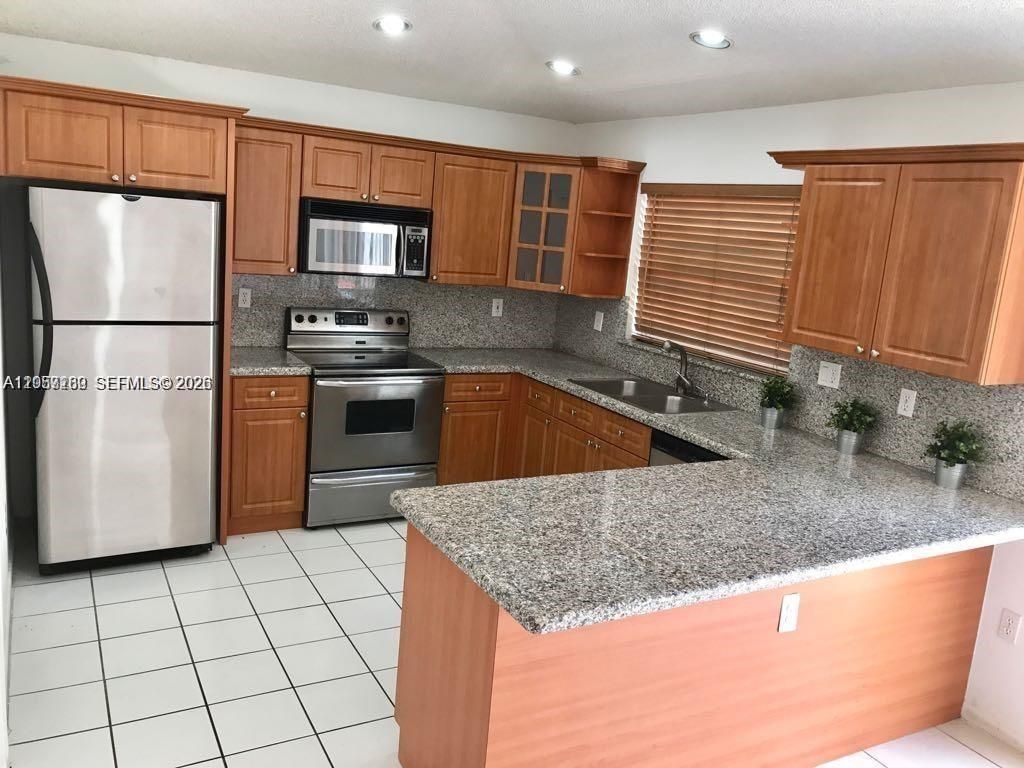 5758 NW 97th Pl , Doral, FL 33178 Photo