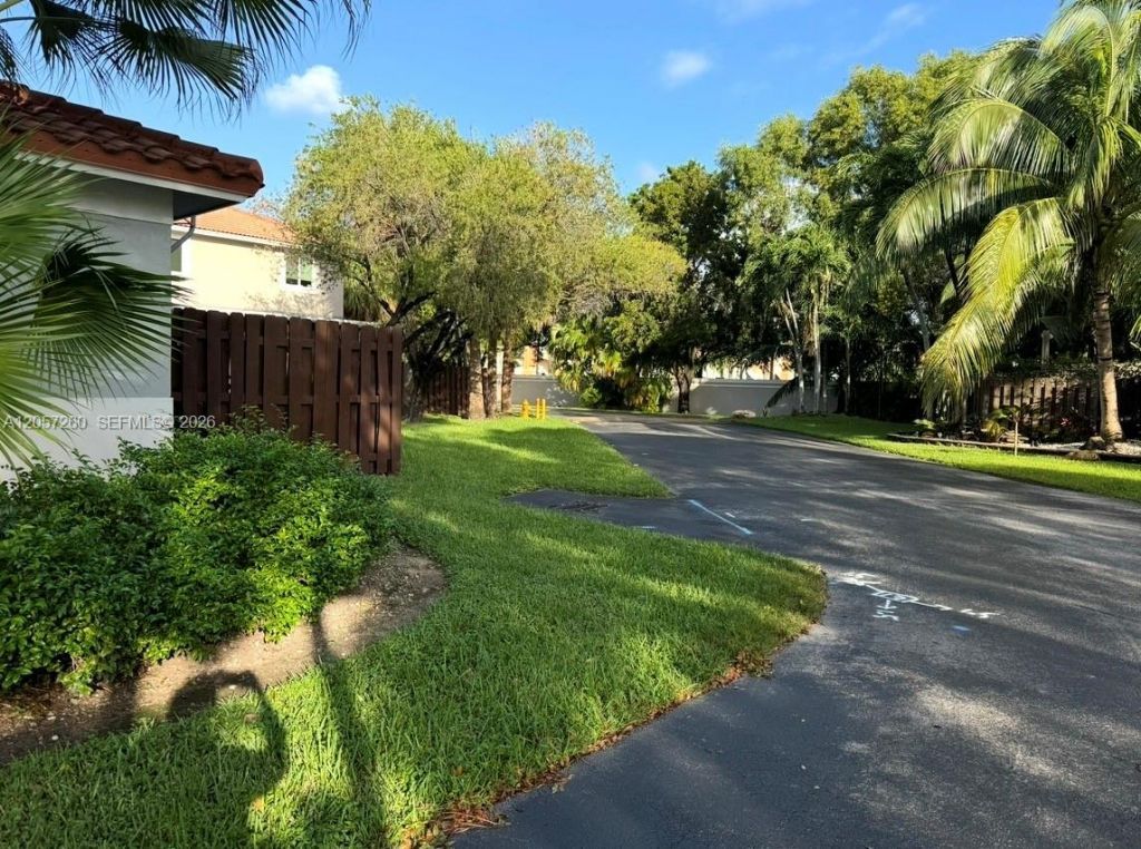 5758 NW 97th Pl , Doral, FL 33178 Photo