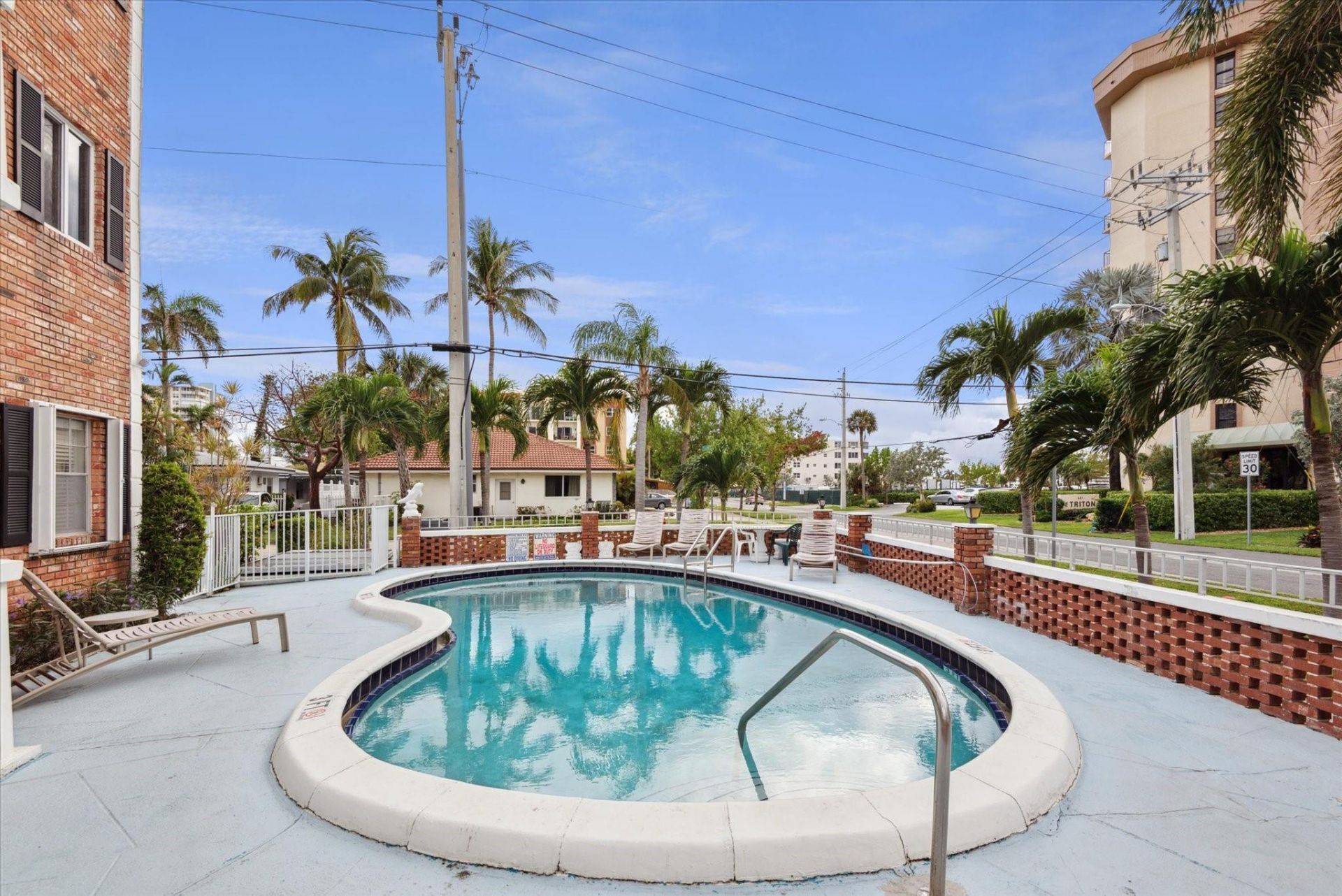 424 N Riverside Drive, Unit 204, Pompano Beach, FL 33062 Photo