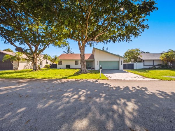 8114 NUTMEG Way, Tamarac, FL 33321