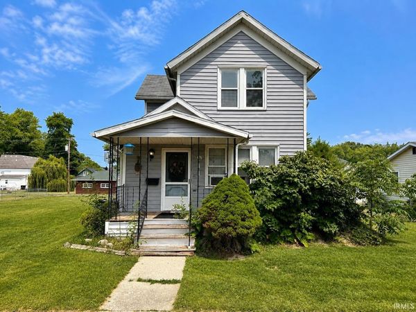 911 S Peters Street, Garrett, IN 46738
