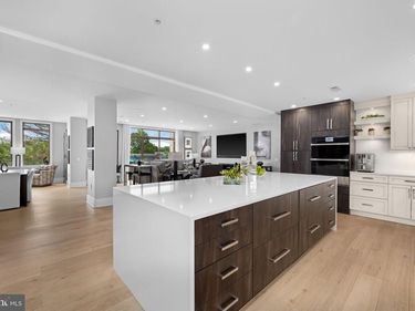 1450 EMERSON AVENUE, Unit 317, MCLEAN, VA 22101