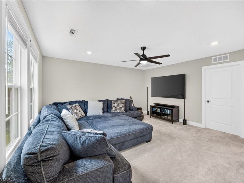 152 Lake Balaton Drive , Orange, OH 44128 Photo 32