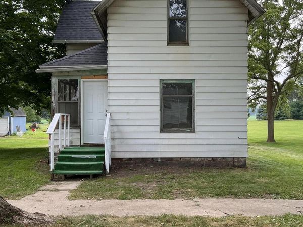 143 Monroe Street, Springport, MI 49284
