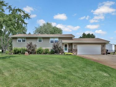 15117 Yakima Street NW, Anoka, MN 55303