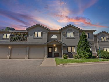 1560 Wheelock Lane, Unit 203, Saint Paul, MN 55117