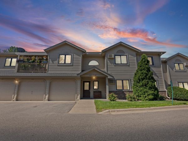 1560 Wheelock Lane , Unit 203, Saint Paul, MN 55117