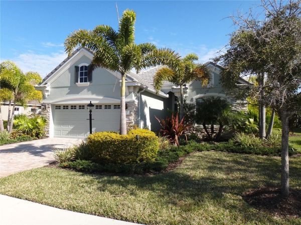 12051 THORNHILL COURT , LAKEWOOD RANCH, FL 34202