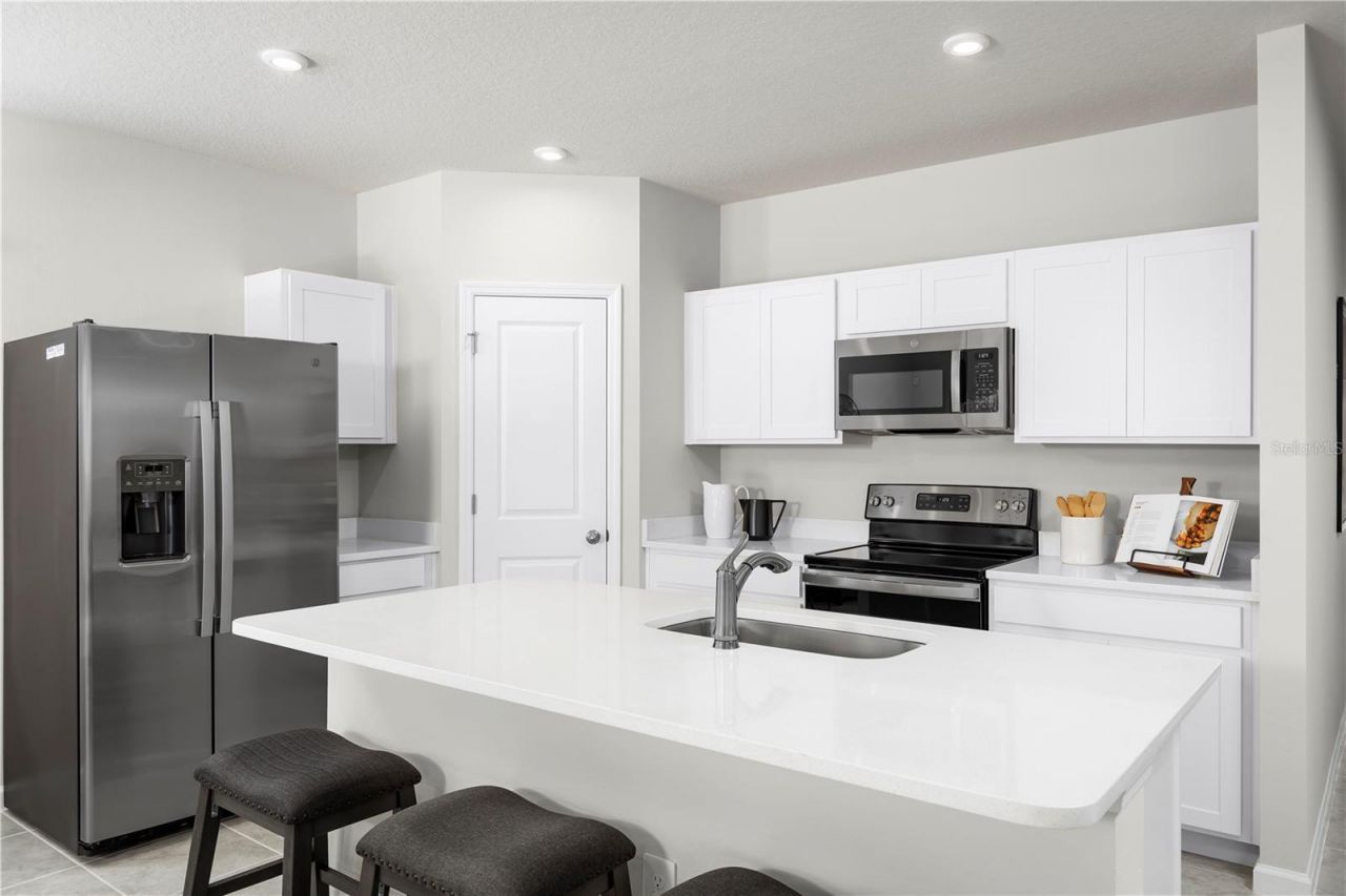 17108 6th Terrace E, Bradenton, FL 34212 Photo