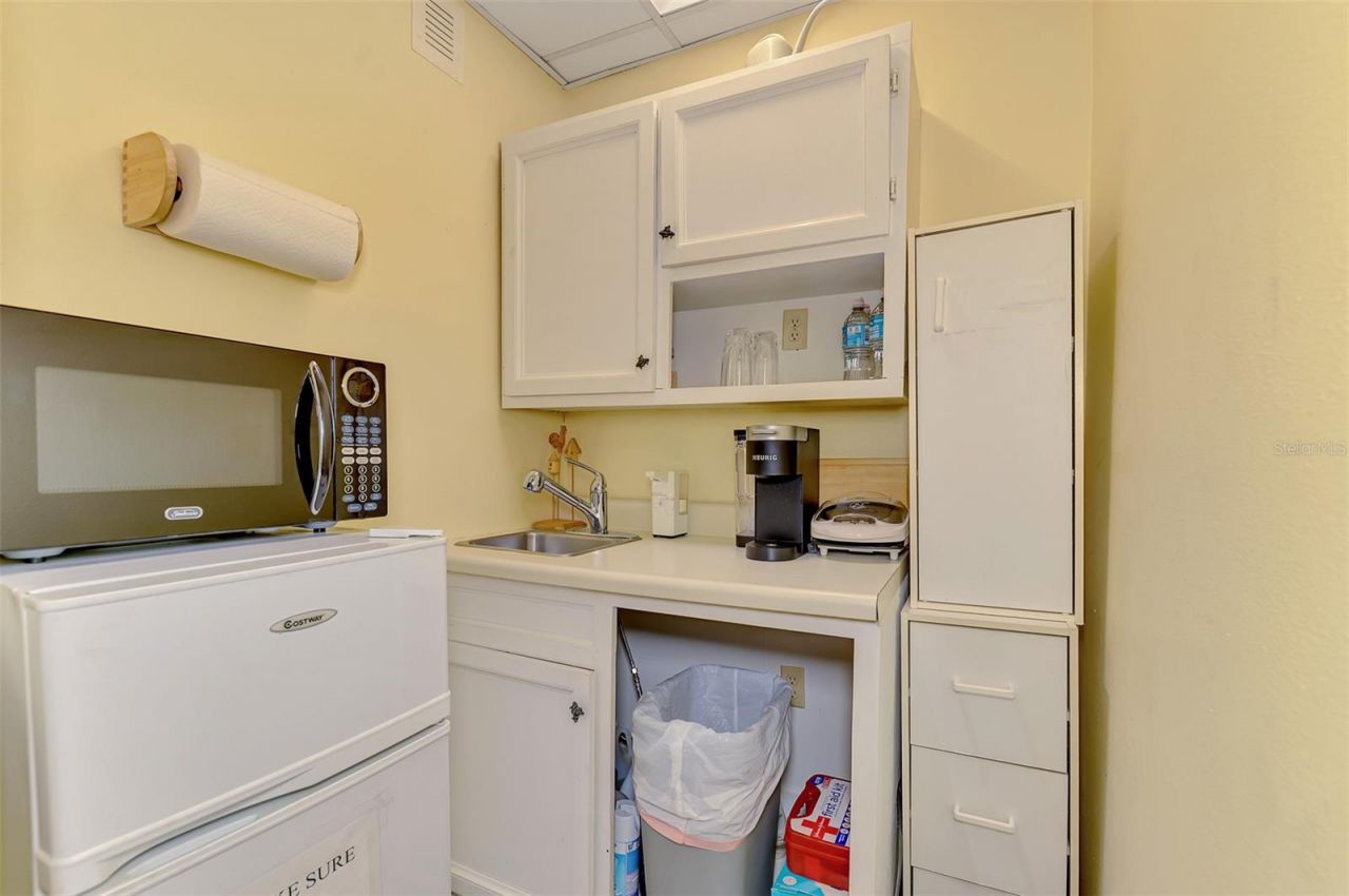 2831 Ringling Boulevard , Unit E214, Sarasota, FL 34237 Photo