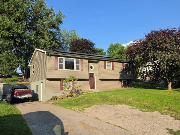 277 Rock House Road, LESTER, WV 25865