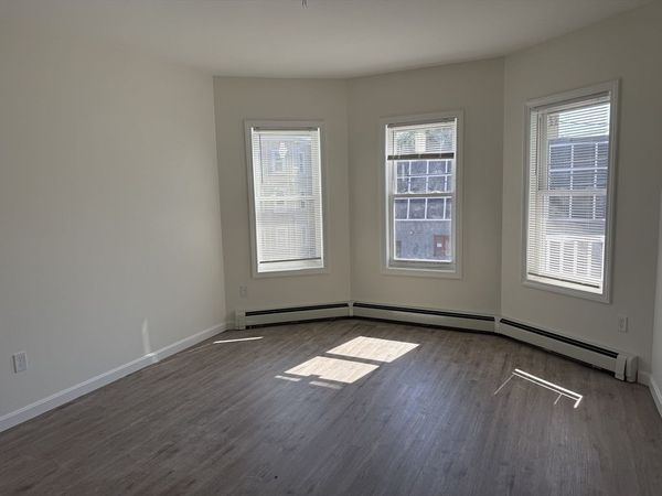27 Intervale St, Unit L-2, Brockton, MA 02302