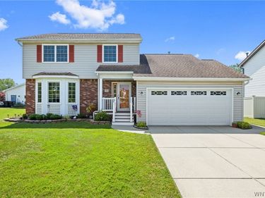 35 Signal Drive , Lancaster, NY 14086