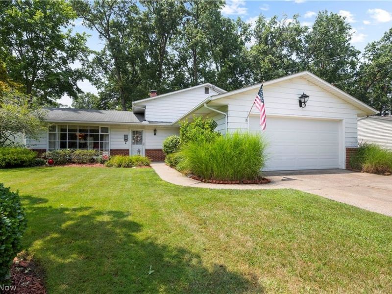 1502 Sanford Street, Vermilion, OH 44089 Photo 2
